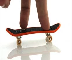 Blue Toys Fiinger Metal Skateboard Με Αξεσουάρ (MKC044511) -Ηλεκτροκίνητα Κατάστημα 687039 2